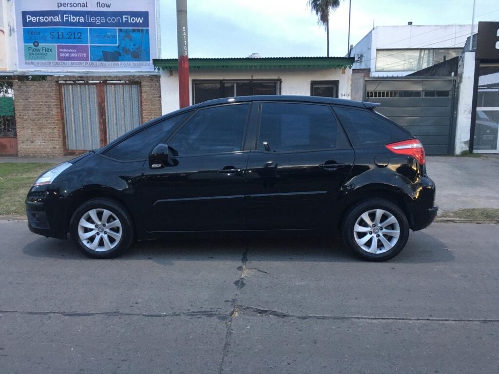 417bd586-fa7b-45c0-9955-a226e2466492