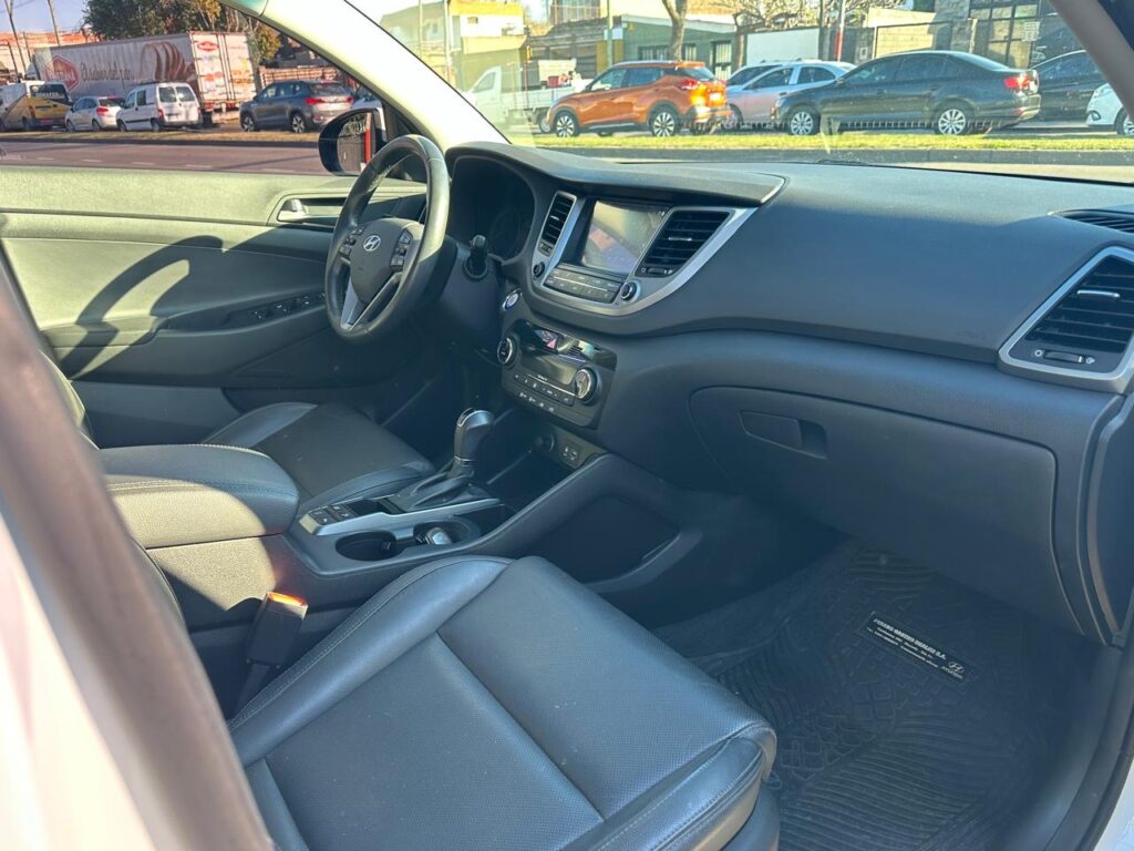 74d90fcf-f009-4010-83bd-d1ca92f336de