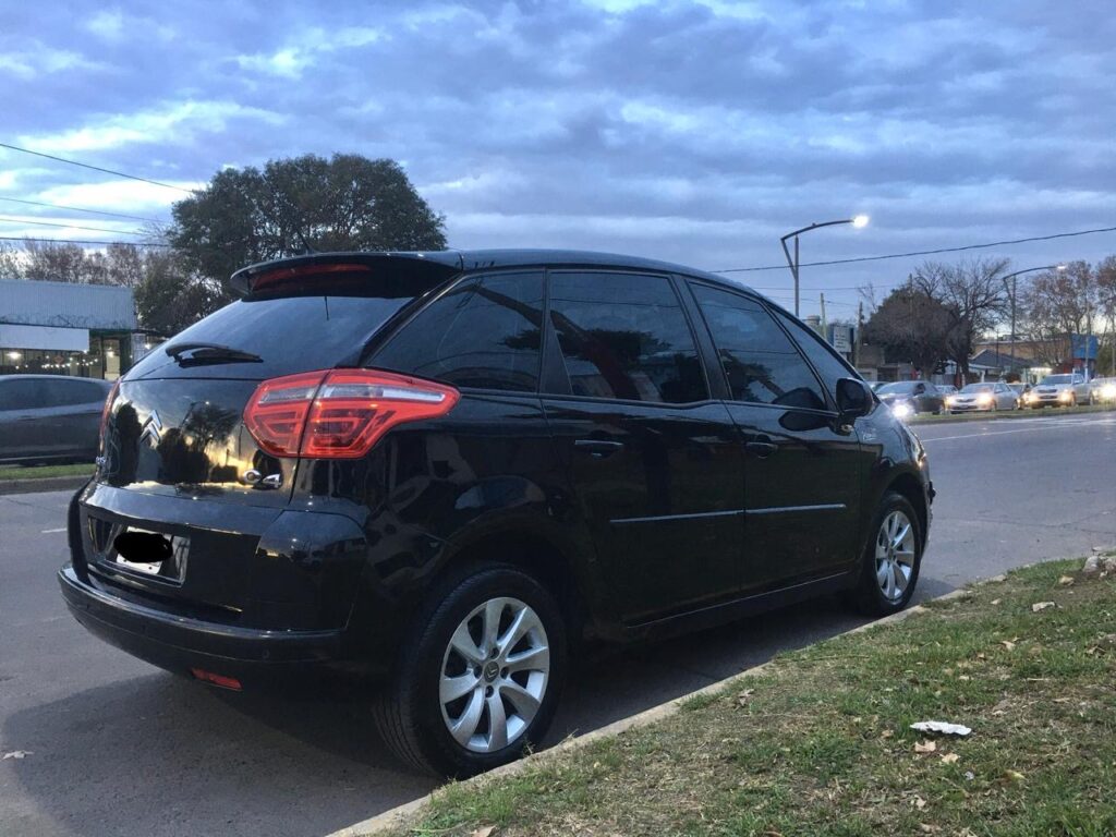 fbbce579-e23f-4169-989a-a7986ae7942d