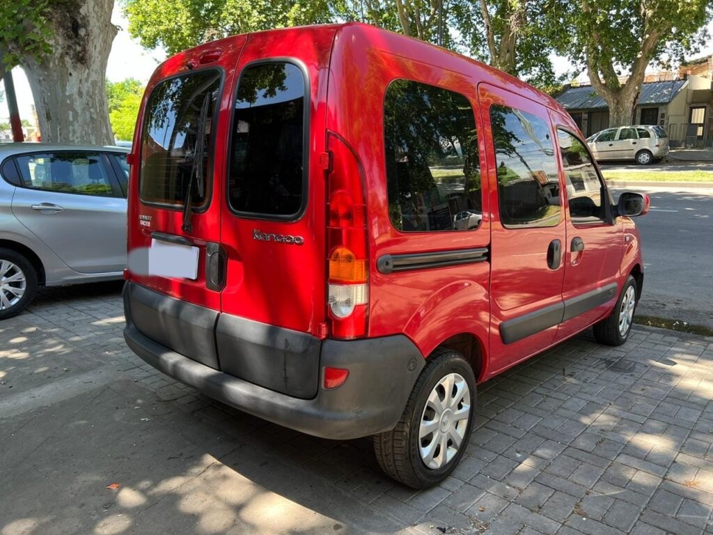 53106275-4465-485c-b065-001c11433483